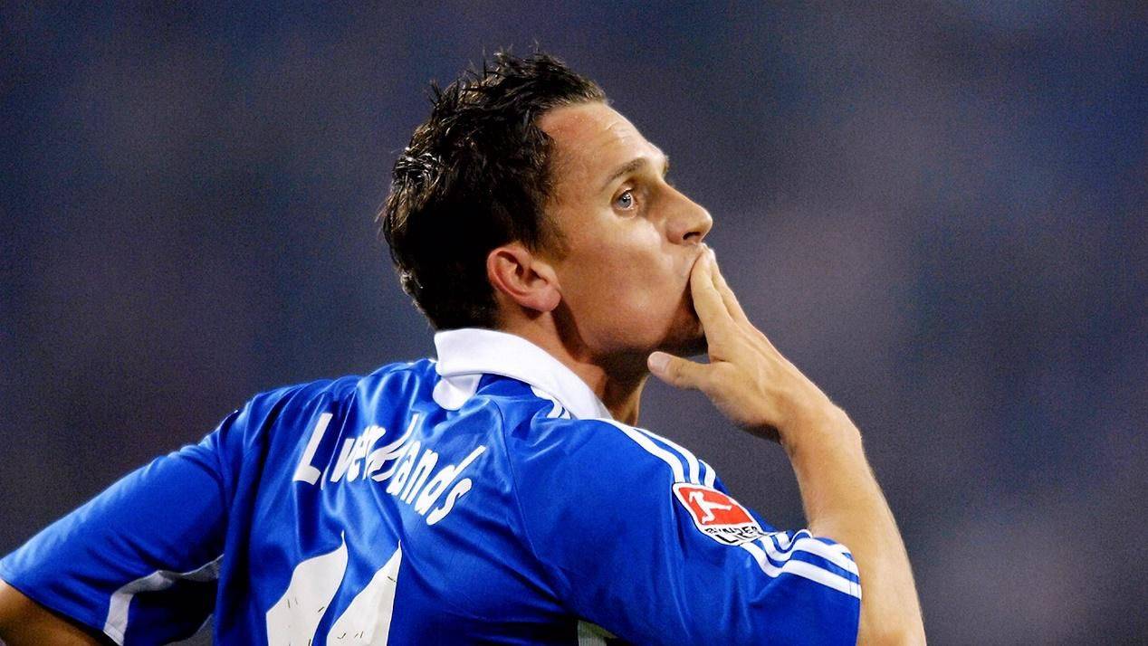 慕尼黑1860坚守不败，与沙尔克04互交白卷战平的简单介绍