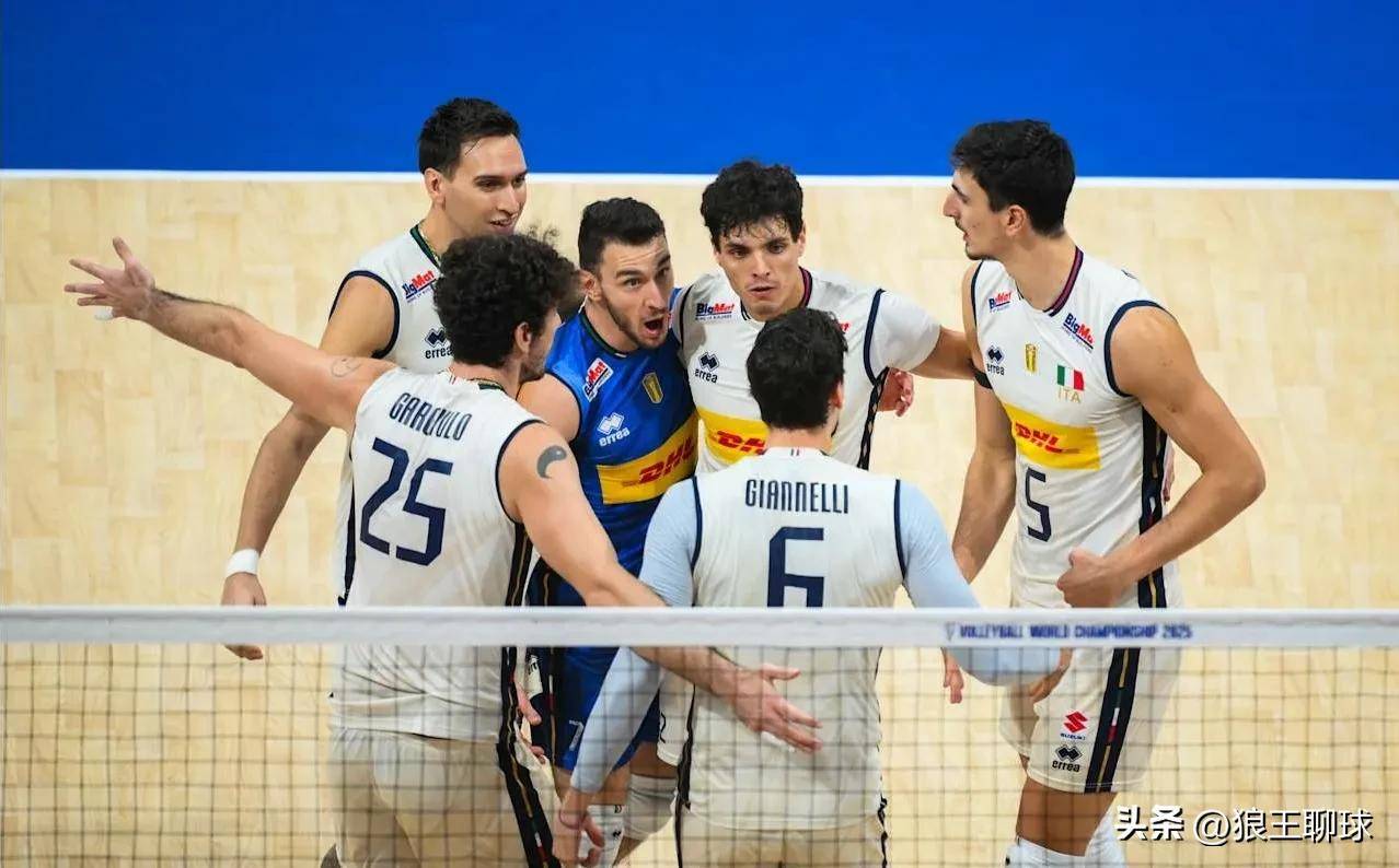 1xBit体育链接-意大利对阵波兰，双方展开激烈碰撞的简单介绍