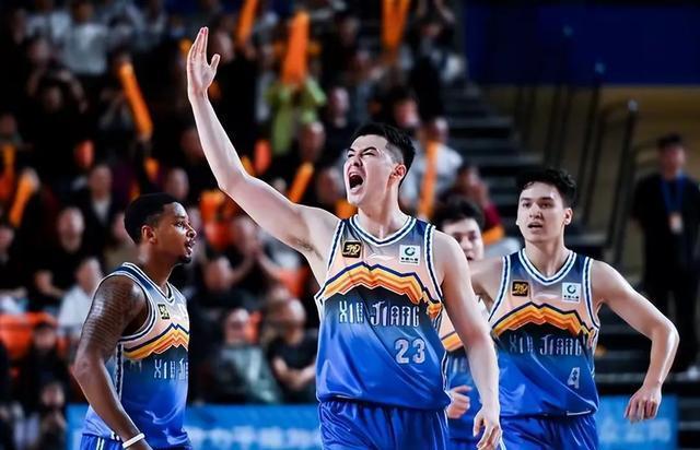 1xBit体育官网入口-半场逆袭士气高涨，改变比赛走向